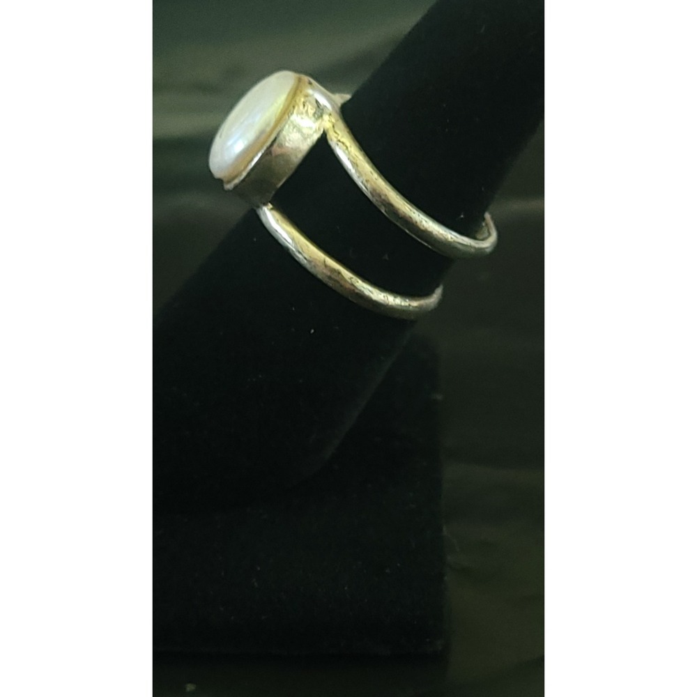 LUCKY BRAND Mother of Pearl Shell Look Ring Size 7 Silver Tone Boho Statement - Picture 4 of 9